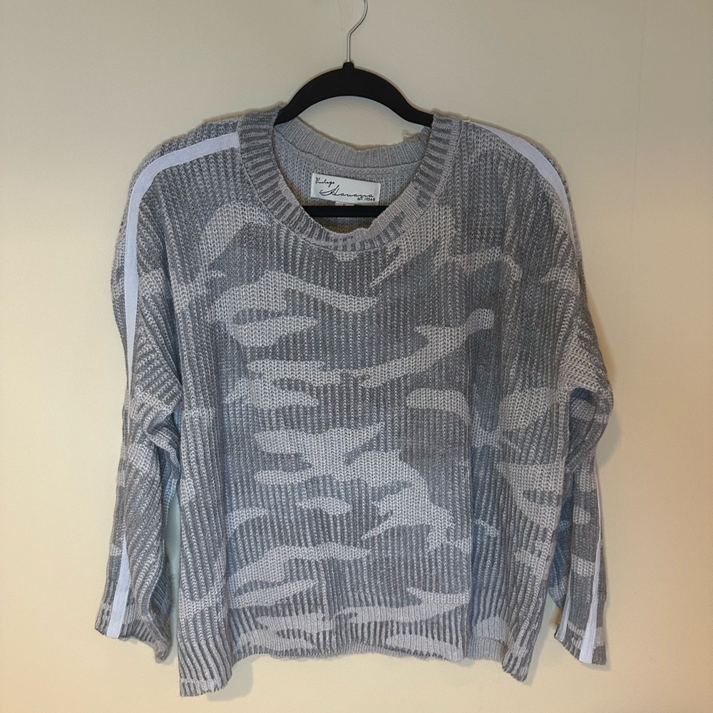 Vintage Havana Women’s Sweater
